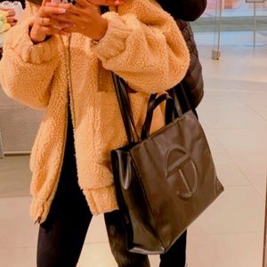 BLACK MEDIUM TELFAR BAG